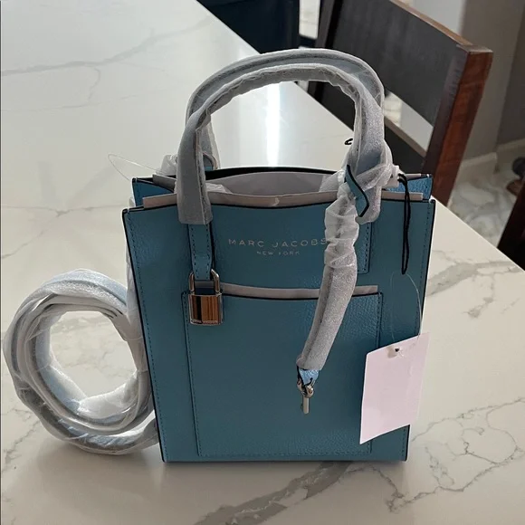 Marc Jacobs Sky Blue Tote Bag - Picture 6 of 11